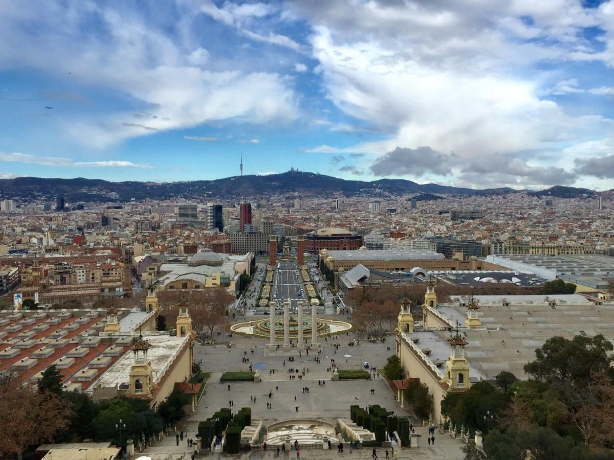 Camp Nou, Europa Fira - Modern Two-Bedroom Apartment With Heating لوسبيتاليت دي يوبريغات المظهر الخارجي الصورة